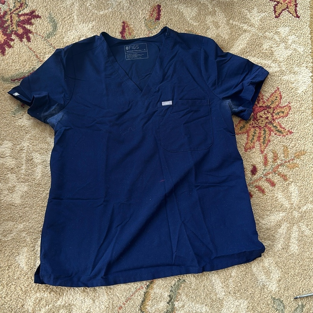 FIGS Catarina Scrub Top
